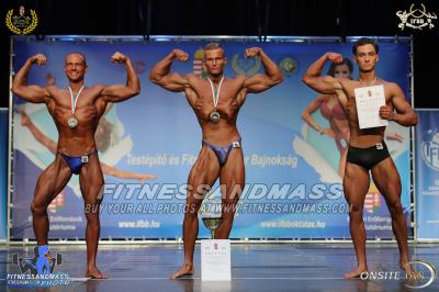 Junior Men's Classic Bodybuilding