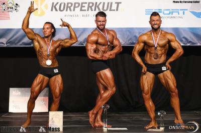  Men's Classic Physique